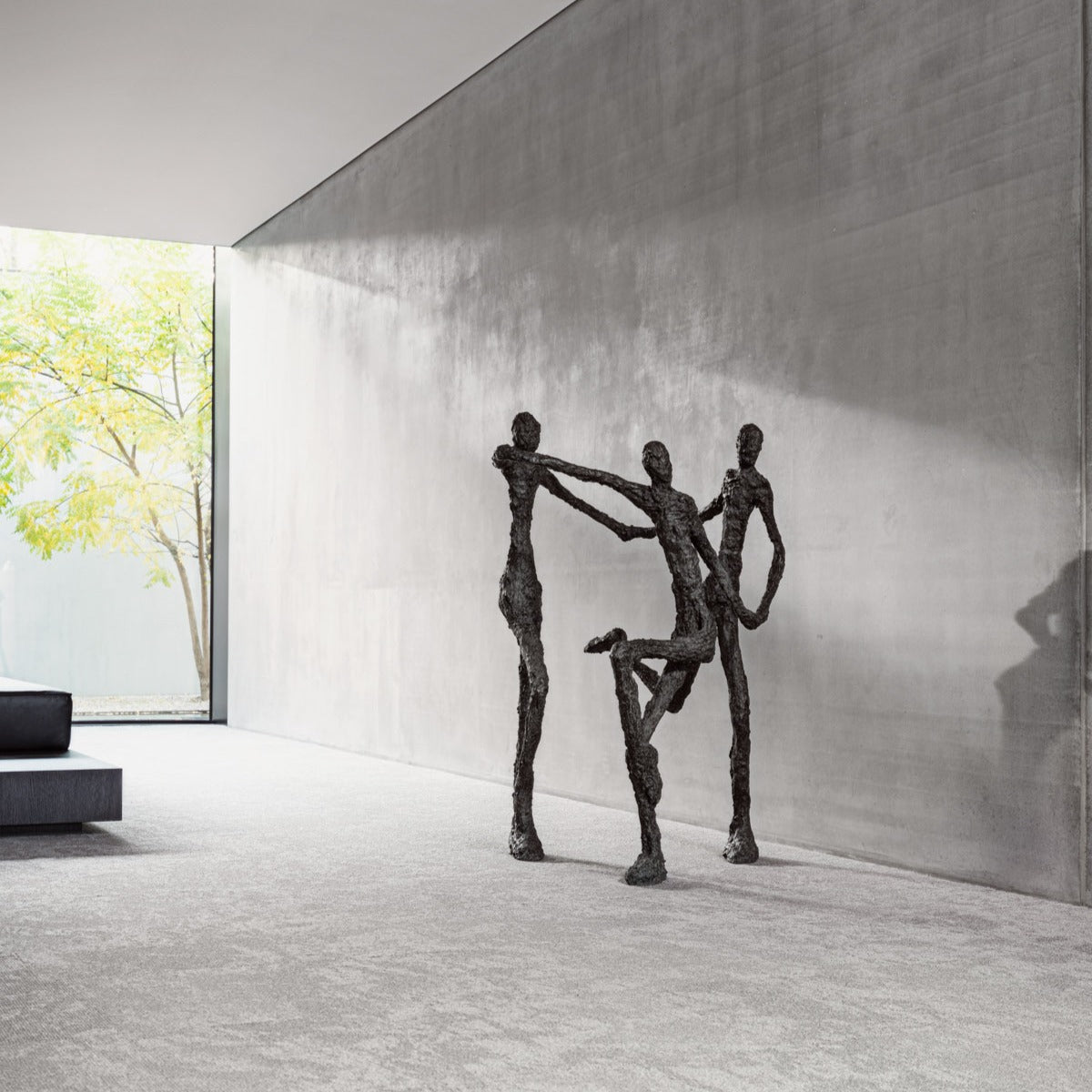 Bronze sculpture "To Enjoy" by Ann Vrielinck 